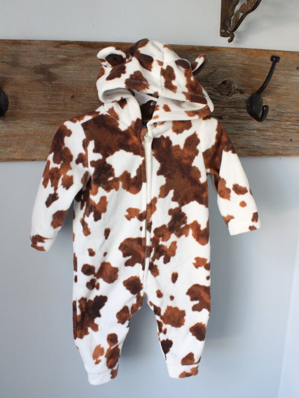 Old Navy 6-12M Plush cow Costume Romper Hooded